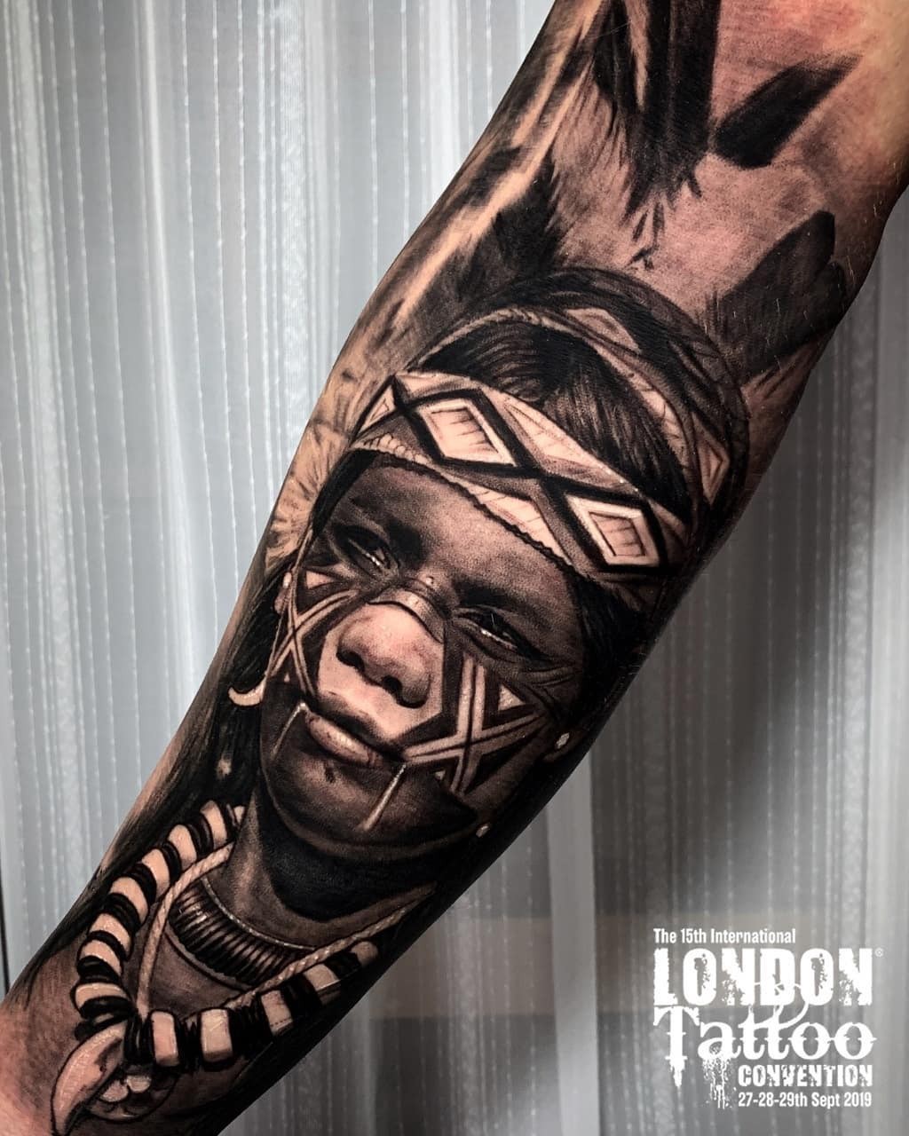 tatuagem masculina nas costas