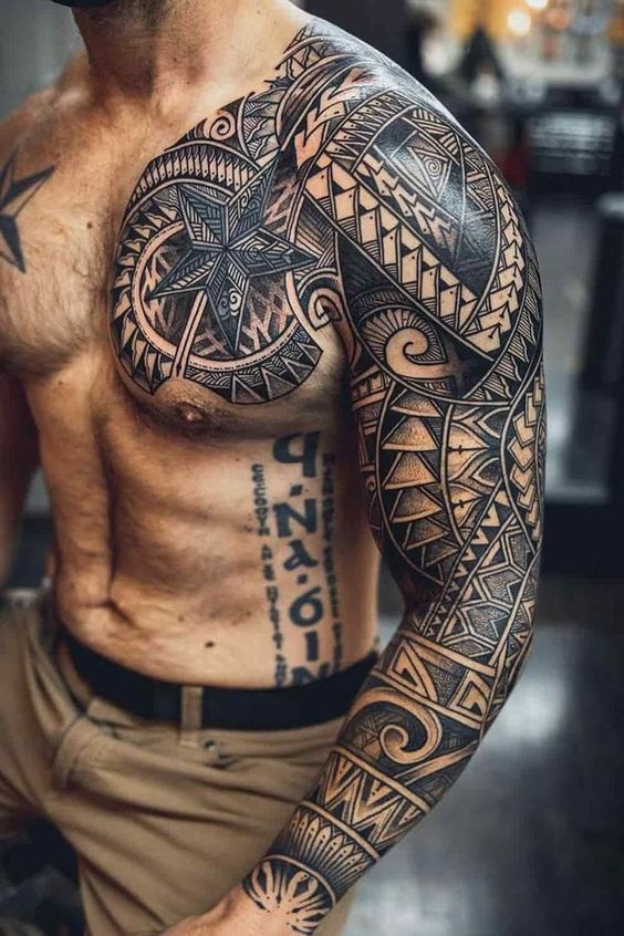 tatuagem masculina nas costas