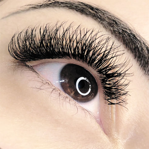 extensão de cílios volume brasileiro