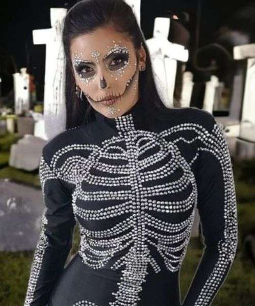 preço médio de fantasia de halloween feminina