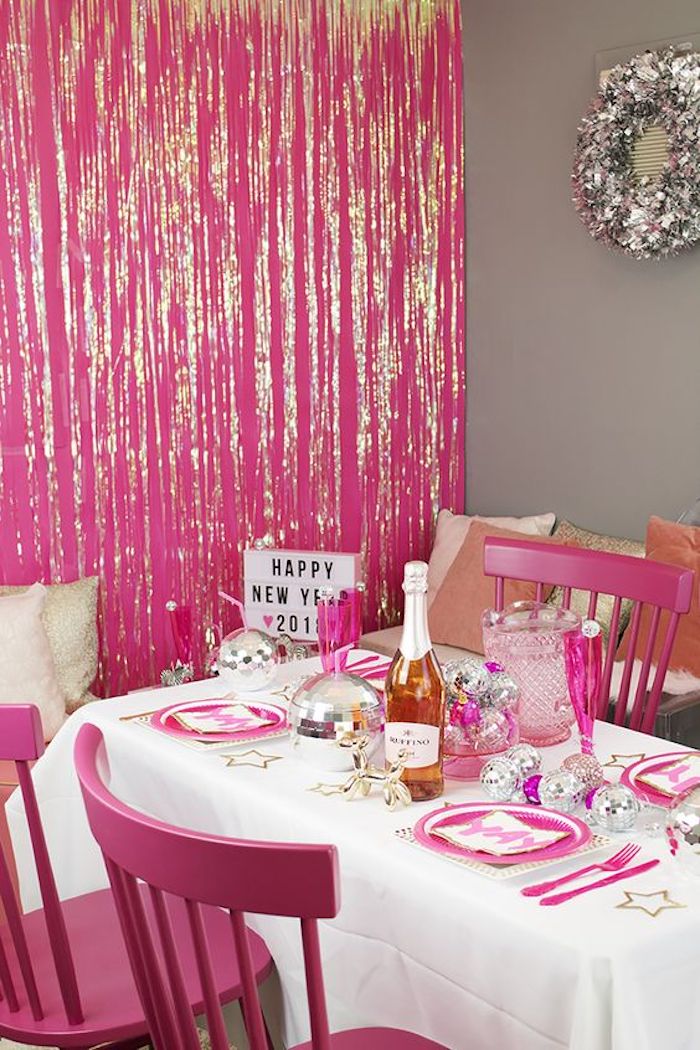 quanto custa decoração simples festa anos 2000