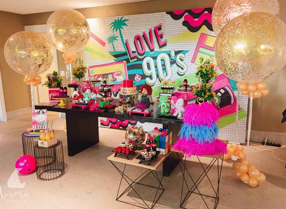 decoração festa anos 90 hip hop