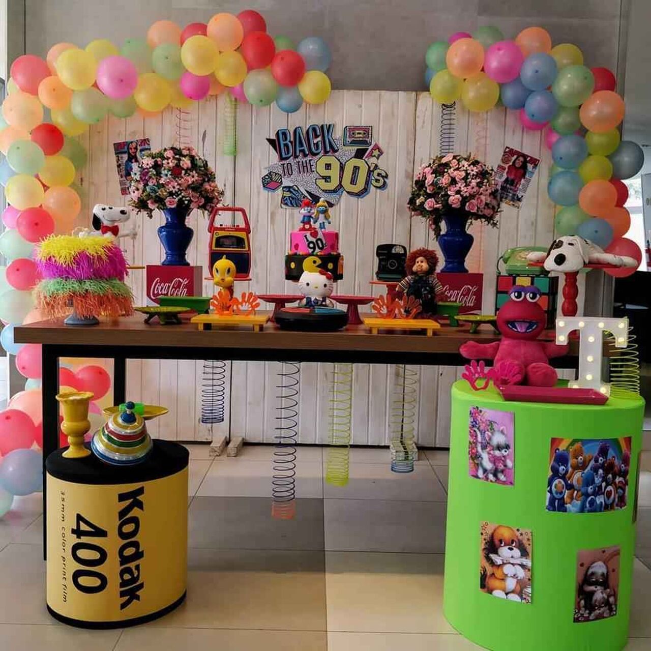 ideias festa anos 90 simples