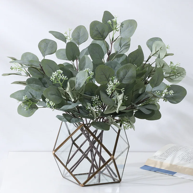 folhas de eucalipto para decoração