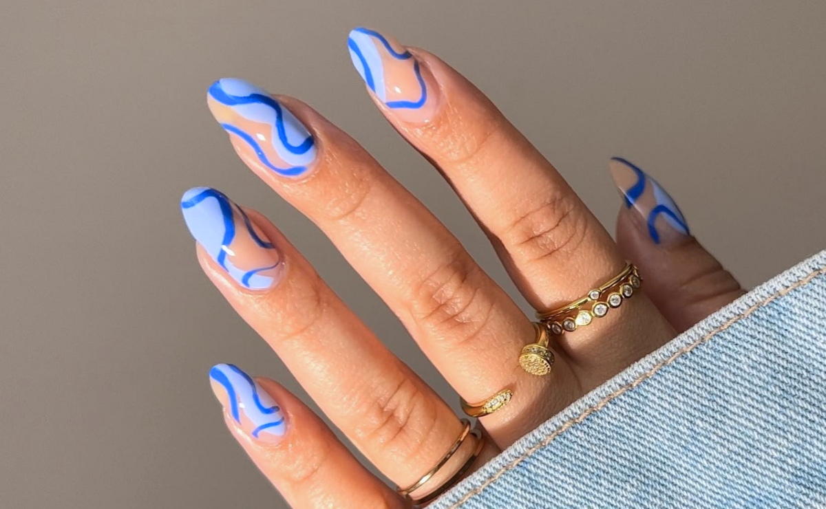 5 ideias de títulos:
1. Unhas Azuis: As Tendências Mais Quentes para 2026
2. Do Pastel ao Marinho: Descubra Seu Tom de Unha Azul Perfeito
3. Nail Art Azul: Ideias Criativas para Unhas Incríveis
4. Minimalismo nas Unhas: Como Adotar a Tendência Azul
5. Cores que Combinam com Esmalte Azul: Guia Completo