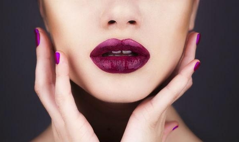 Fotos De Batom Roxo