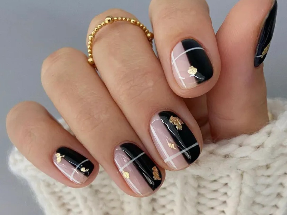 unhas decoradas pontilhismo