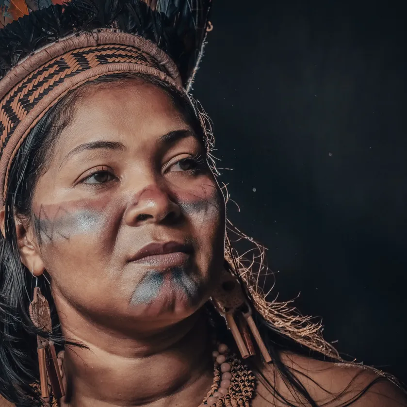 Os principais fotógrafos que documentam povos indígenas no Brasil