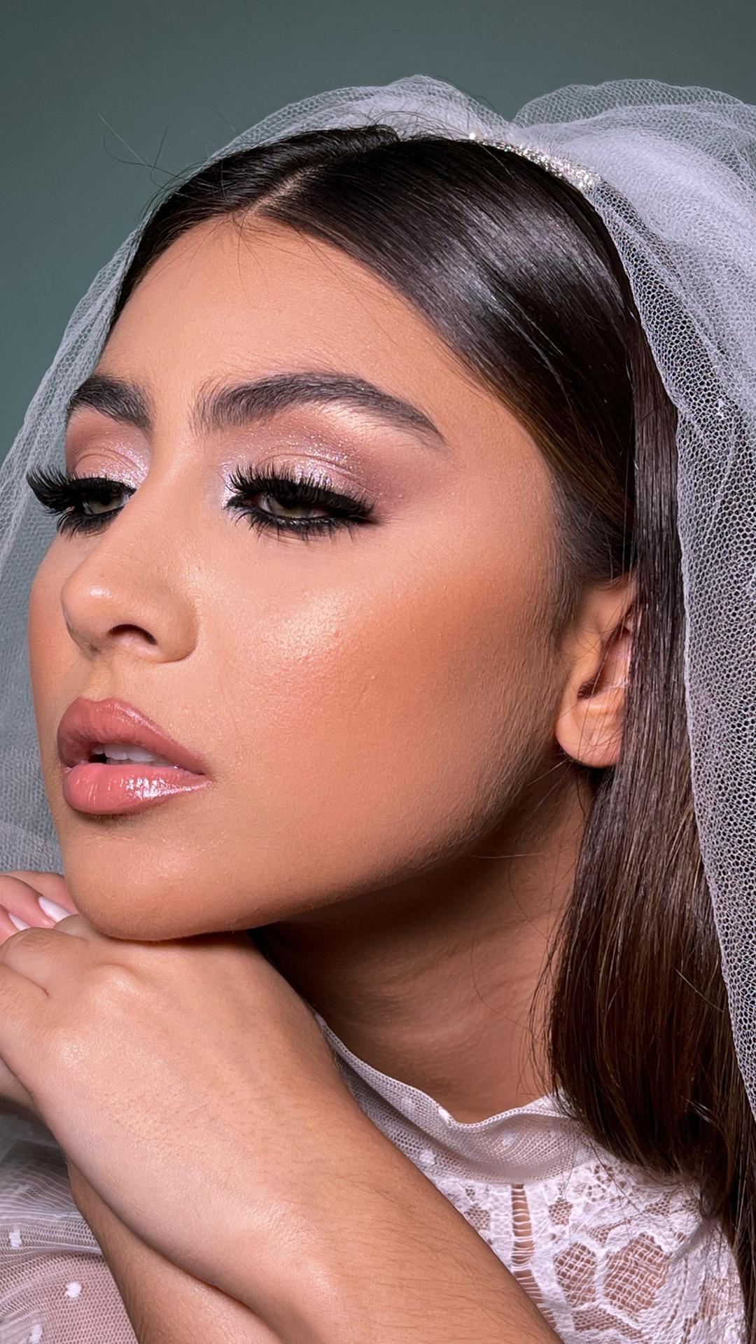 Maquiagem para Casamento à Noite: Brilho e Glamour