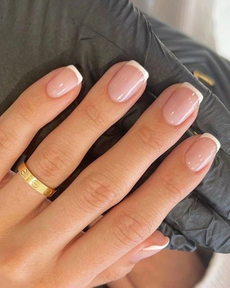 Tendências de Unhas Francesinhas para 2025/2026: Cores e Estilos