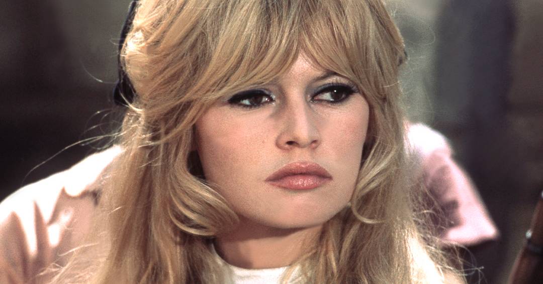 Guia Completo: Como Estilizar sua Franja Bardot para o Dia a Dia