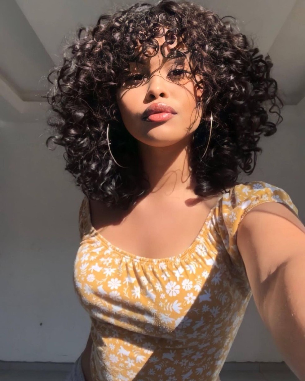 como definir franja cacheada com gelatina