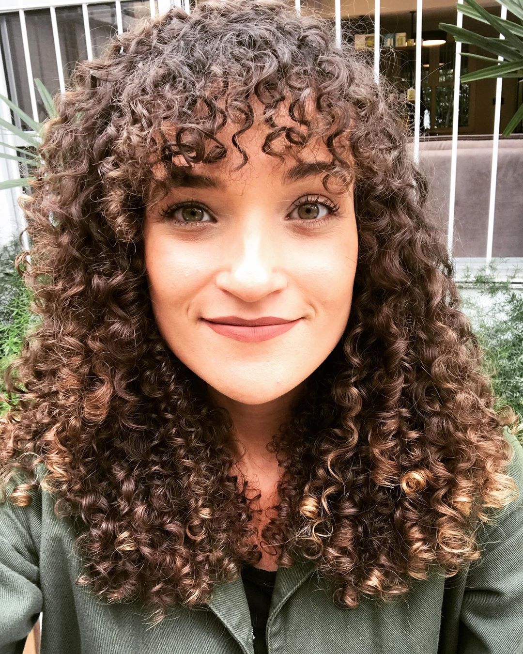 ideias de franja para cabelo cacheado inspiração