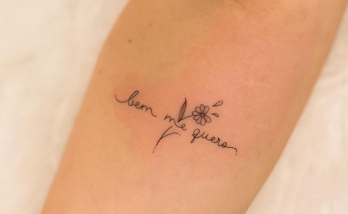 Tatuagens de Força e Fé: Mensagens de Empoderamento para Mulheres
