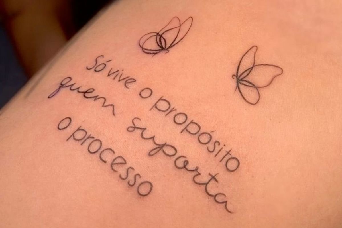 Frases em Latim para Tatuagem Feminina: Significado e Elegância