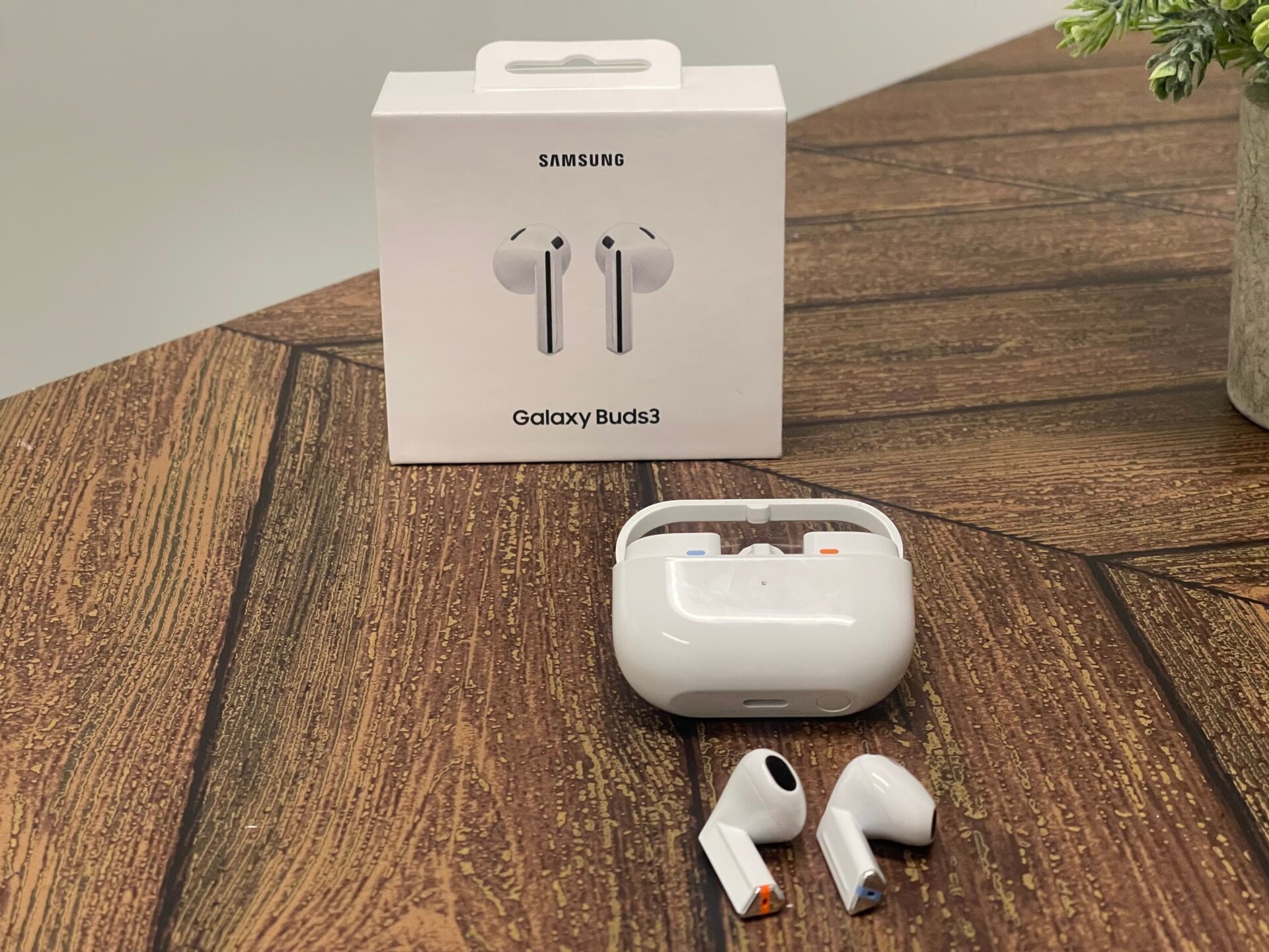 galaxy buds 3 com design de airpods