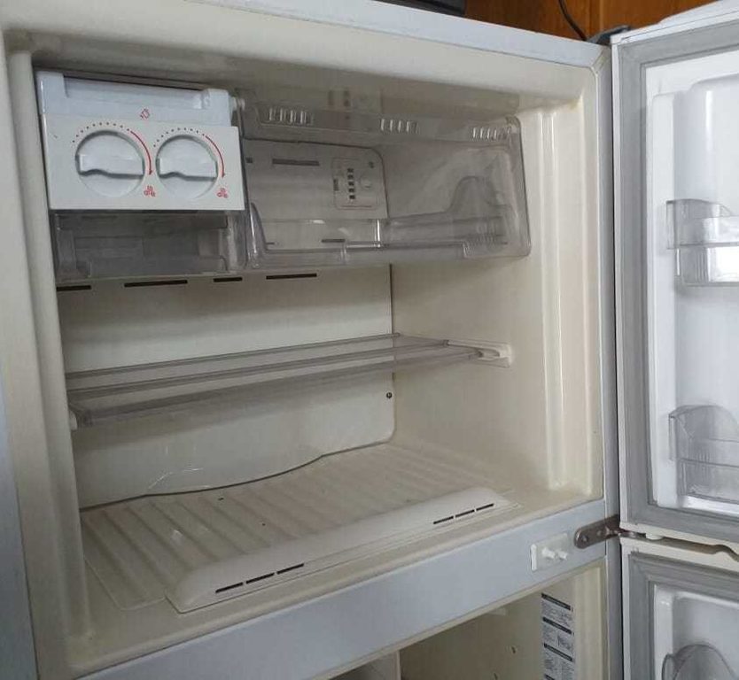 geladeira não gela a parte de baixo