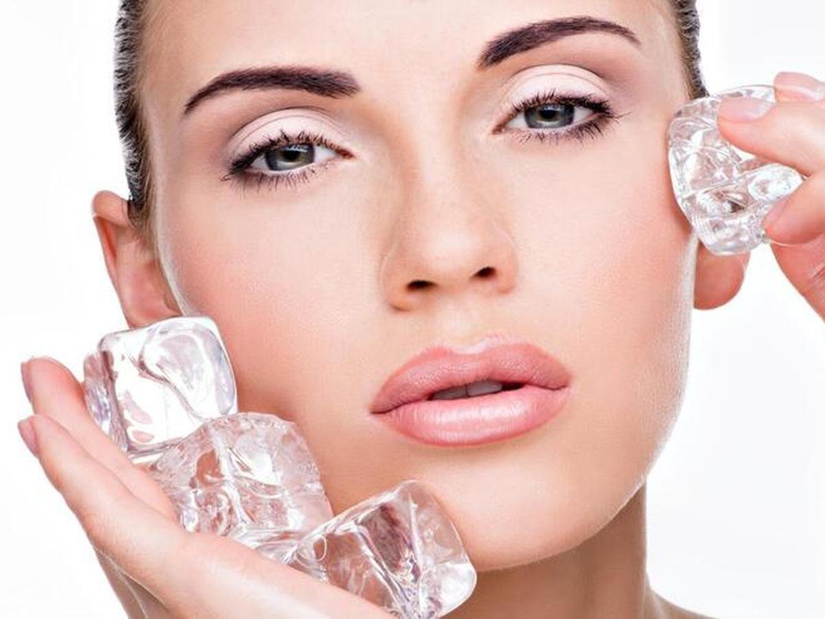 Gelo no Rosto vs. Água Gelada: Qual a Melhor Técnica para Sua Pele?