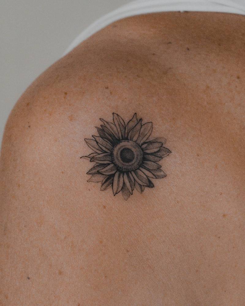 Significado Profundo da Tatuagem de Girassol: Luz