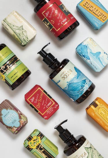 5 ideias de títulos:
1. Granado Esmalte Fortalecedor: Guia Completo de Cores e Benefícios
2. Descubra a Linha Pink de Esmaltes Granado: Cuidado e Cor para Suas Unhas
3. Por que escolher Esmaltes Granado? Fórmula Hipoalergênica e Fortalecedora
4. Guia de Compras: Onde Encontrar e Quanto Custa o Esmalte Granado
5. Esmalte Granado: Análise Detalhada da Composição e Vantagens