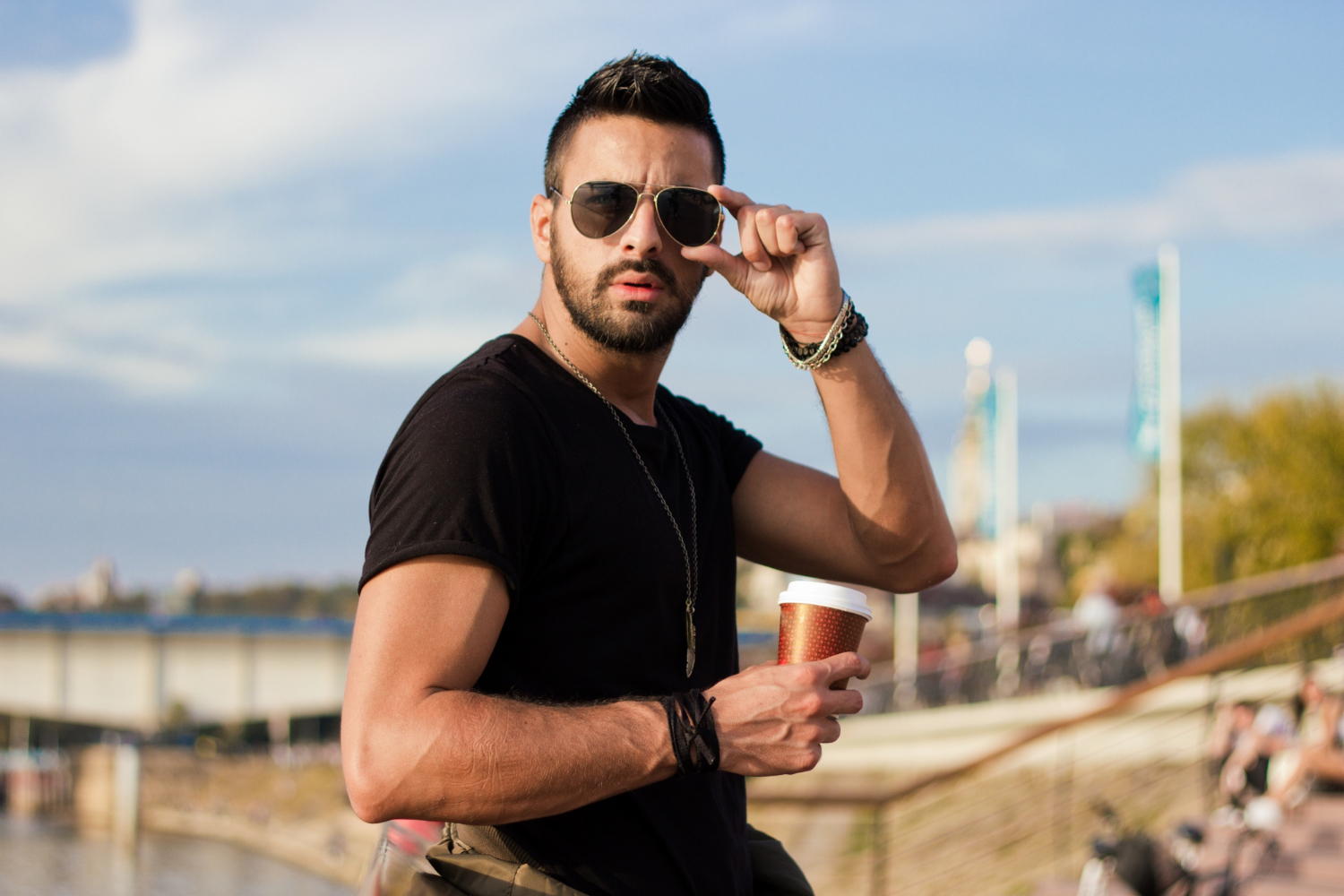 Descubra Seu Estilo: Os 7 Estilos Universais Masculinos Explicados em Detalhes