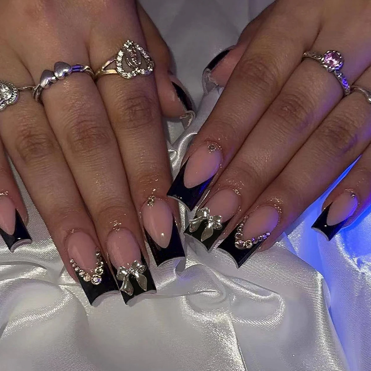 quanto custa colocar unhas postiças em salão