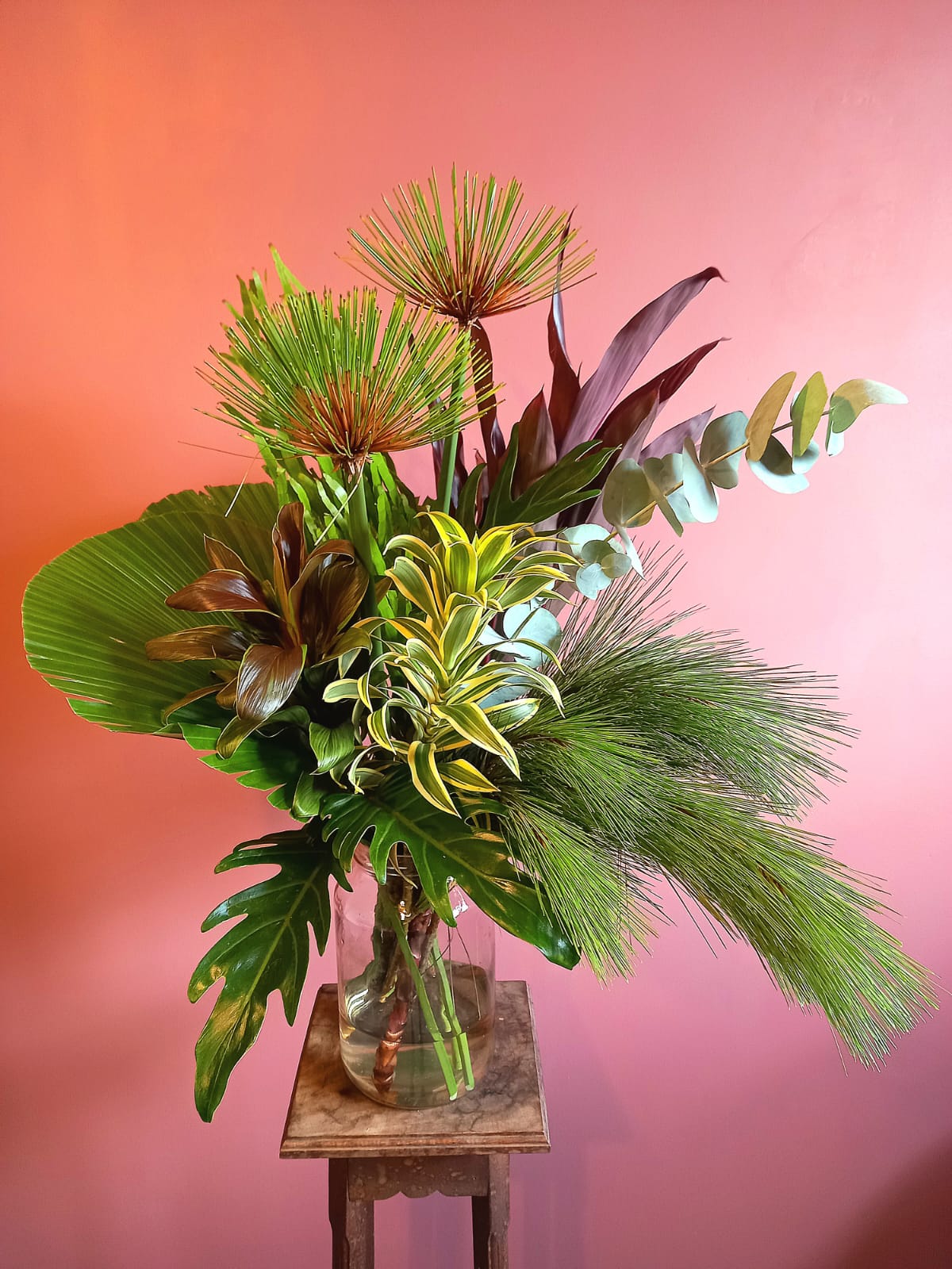 arranjo de flores naturais ou artificiais para sala