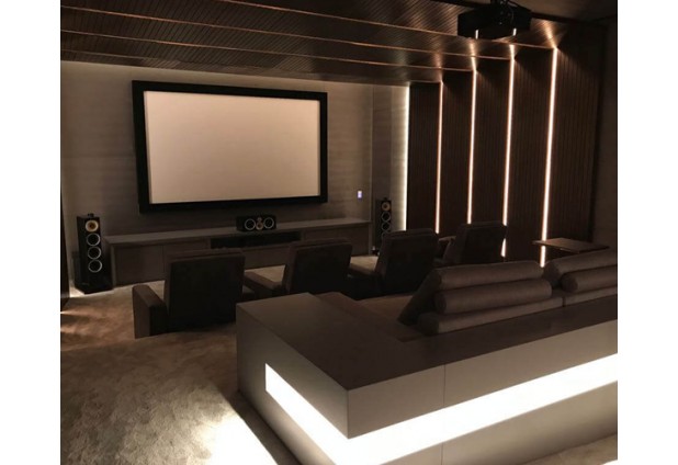 custo para criar sala de cinema em casa pequena