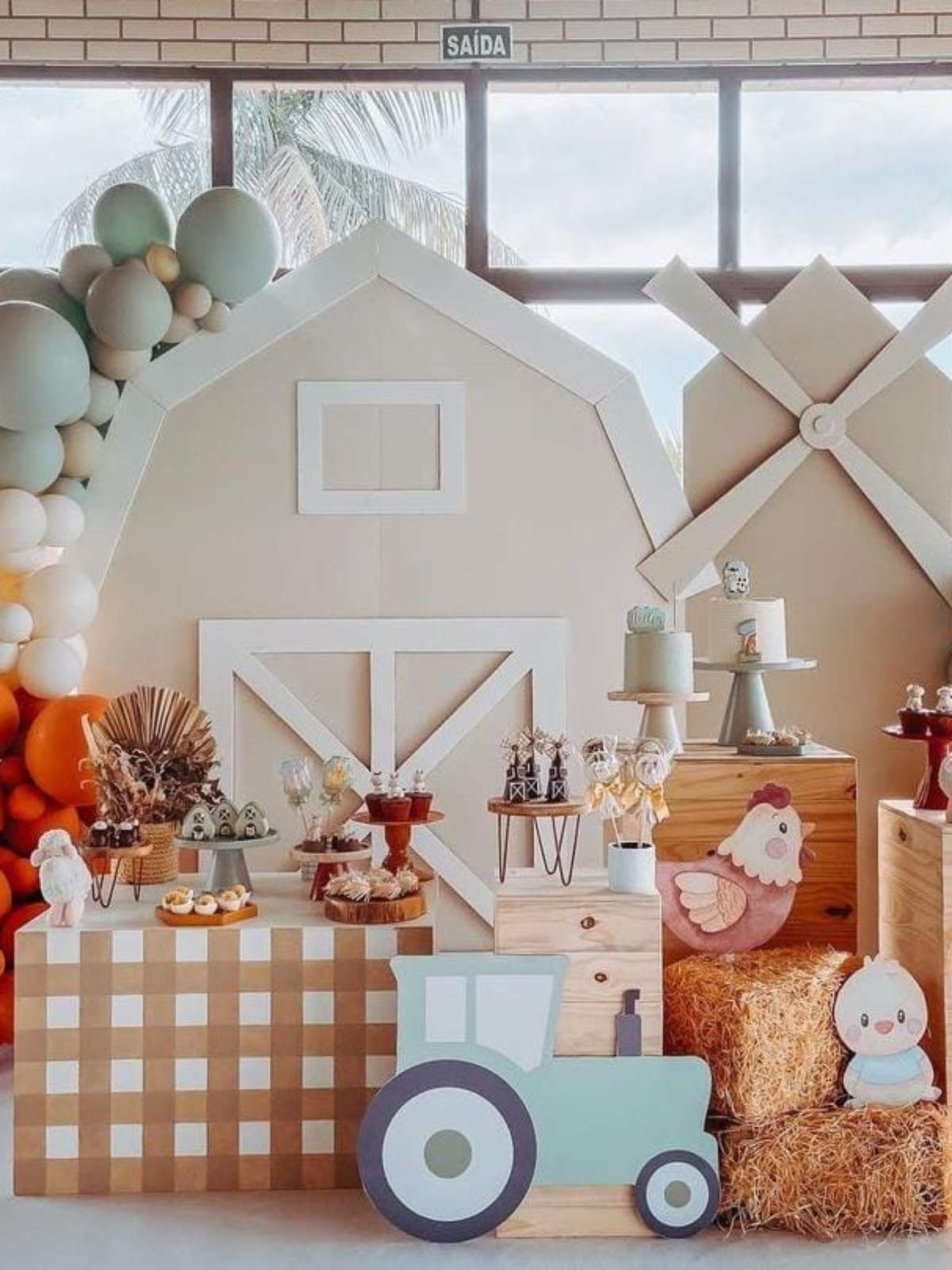erros comuns decoração festa fazendinha menino evitar