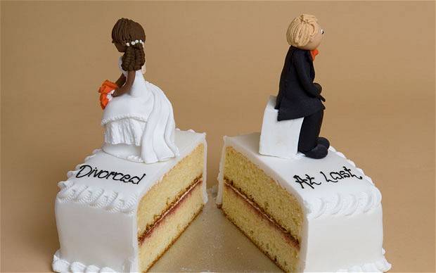 festa divórcio versus festa casamento