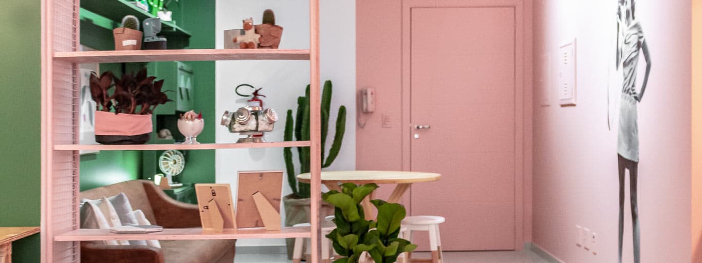 rosas naturais ou artificiais para decorar