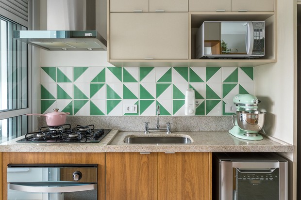 Iluminação Estratégica: Transforme sua Cozinha Pequena com Luz