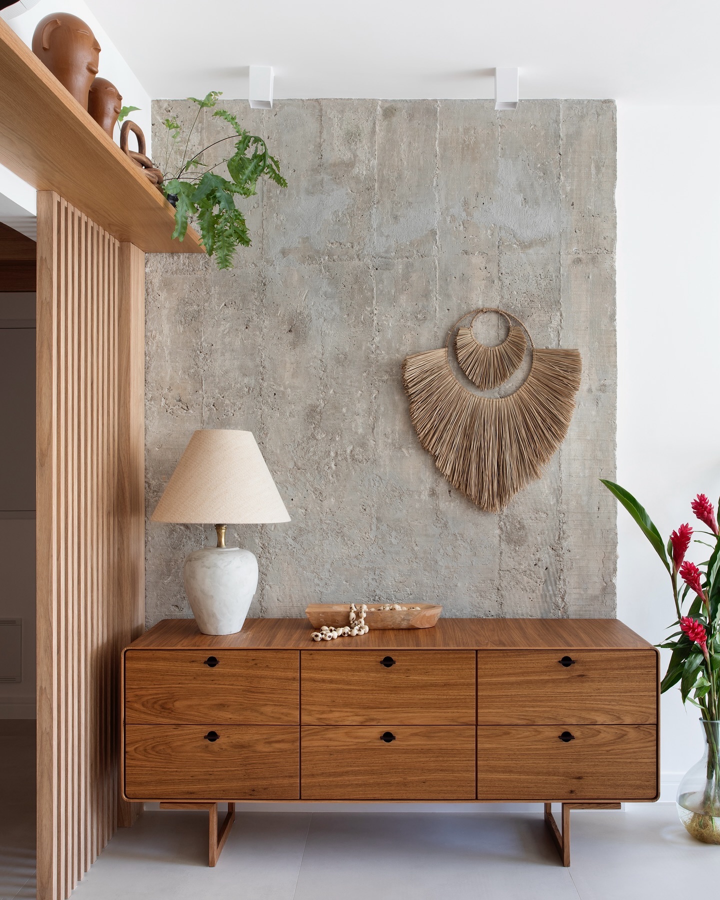 ideias de decoração de parede para sala pequena