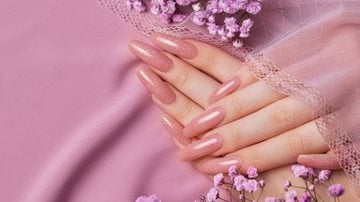 5 ideias de títulos:
1. As Cores de Esmalte Que Vão Dominar 2026: Do