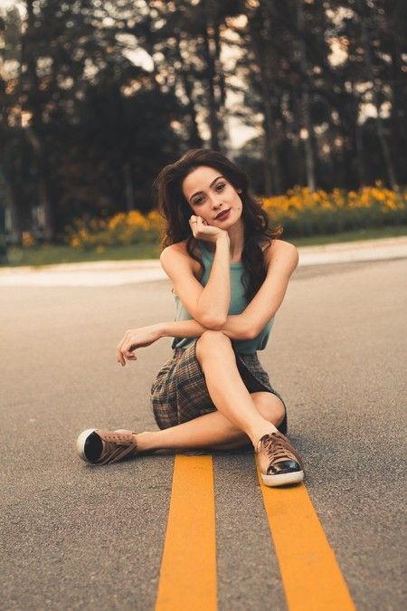 Desvende as Melhores Poses para Fotos Criativas e Espontâneas