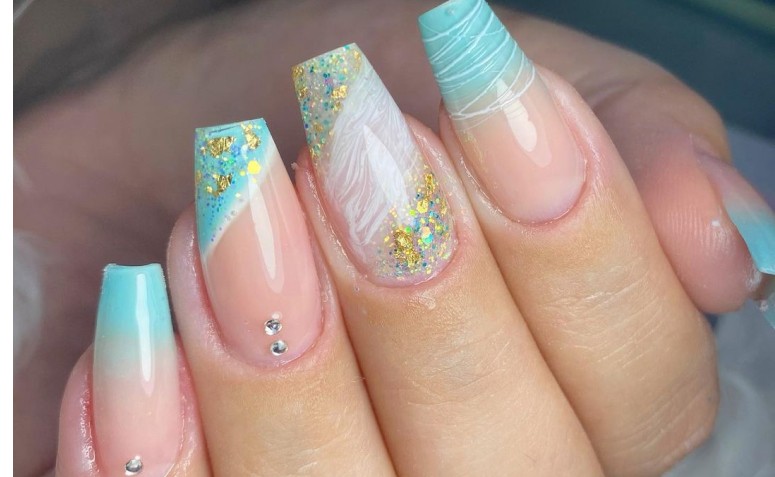 unhas curtas delicadas