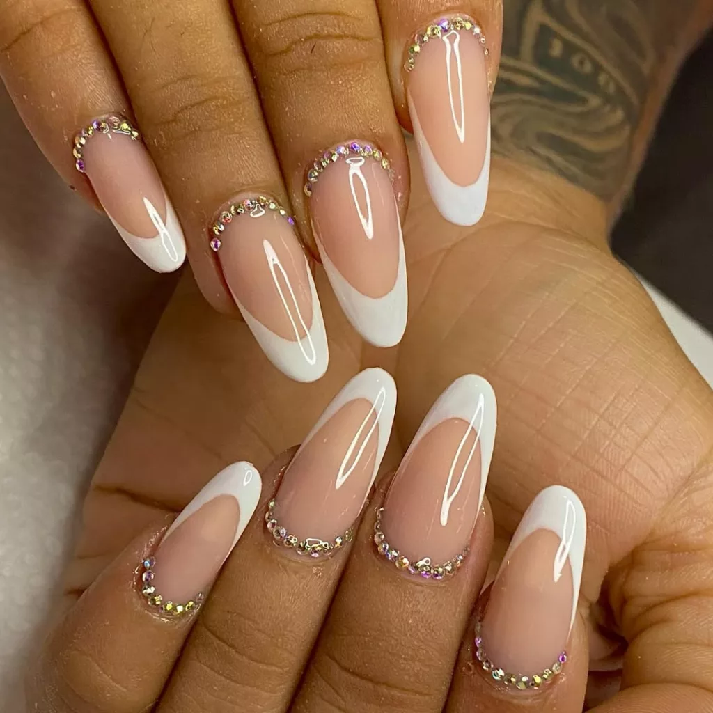 unhas decoradas delicadas