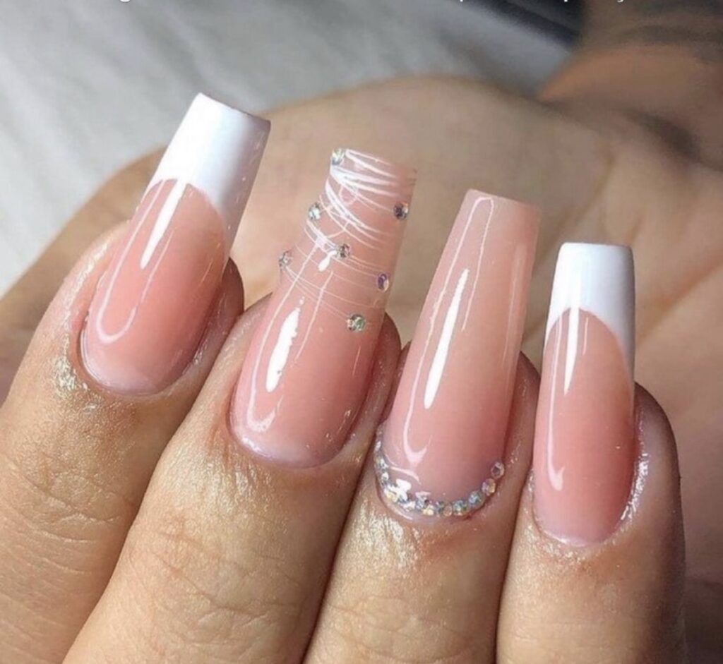 ideias unhas postiças noiva natural elegante