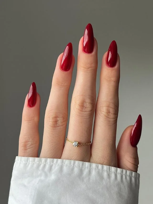 tendências unhas vermelhas