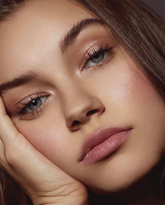 maquiagem para realçar a beleza natural