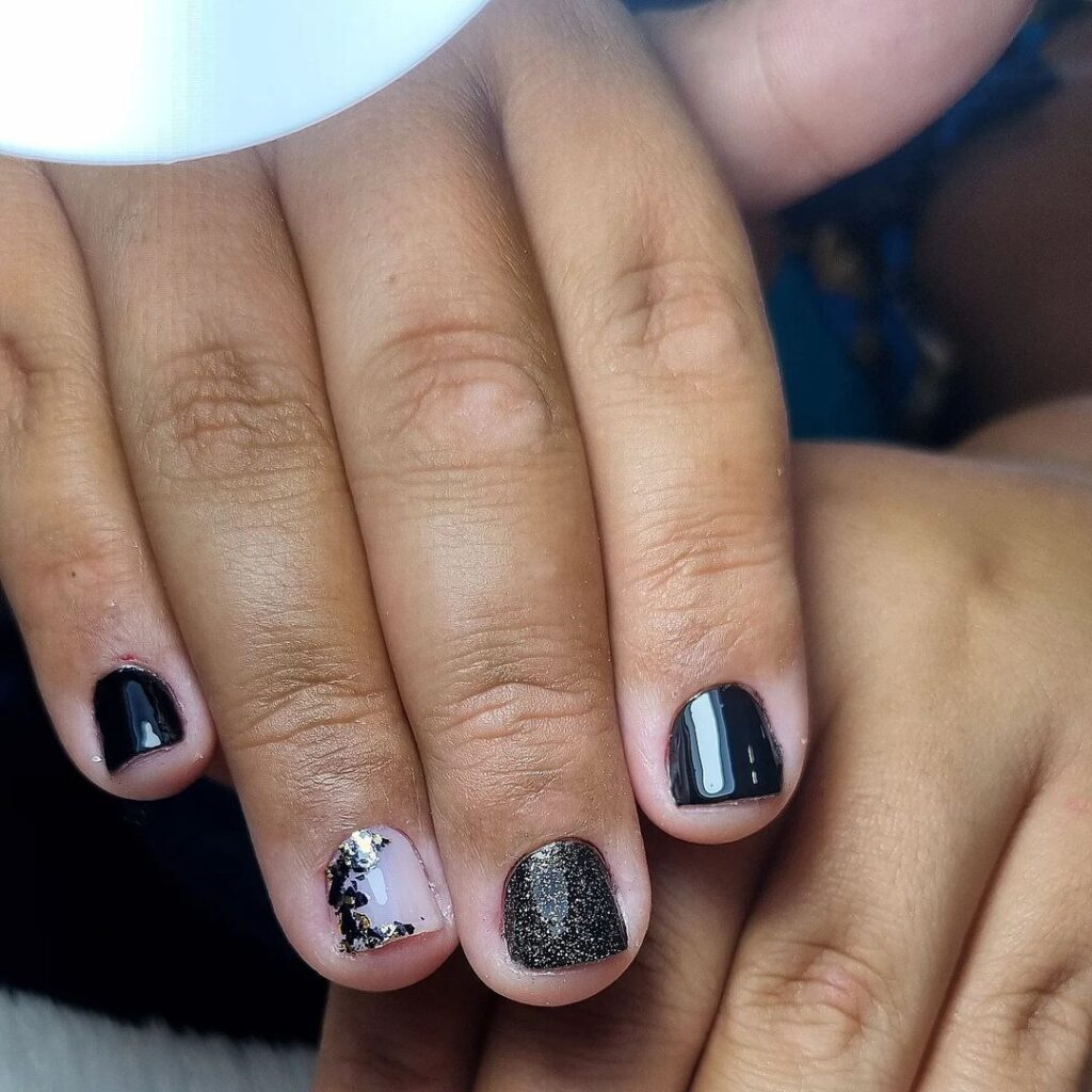 unhas curtas decoradas
