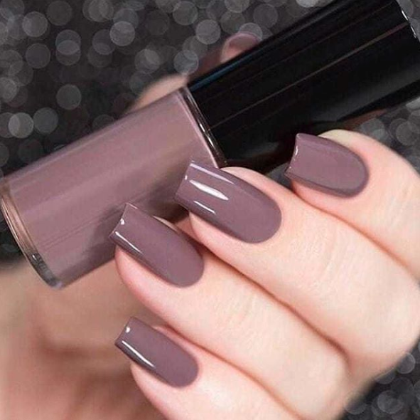 unhas clean girl