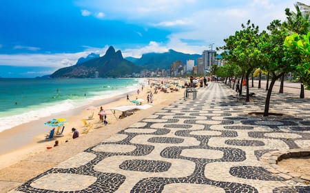 Descobrindo o Charme do Posto 9: Um Guia Fotográfico de Ipanema