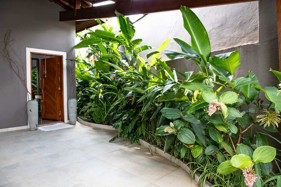 canteiro linear muro