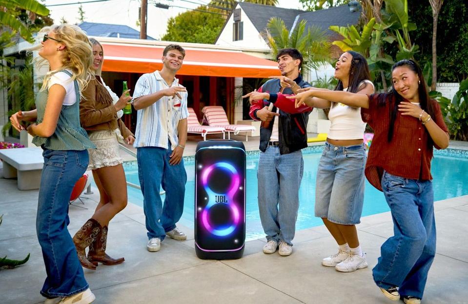 Comparativo Detalhado: JBL Boombox 4 vs. PartyBox Stage 320