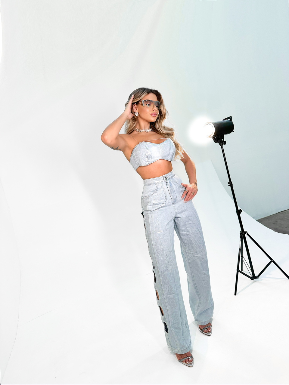 DIY Jeans Metalizado: Guia Completo para Fazer em Casa