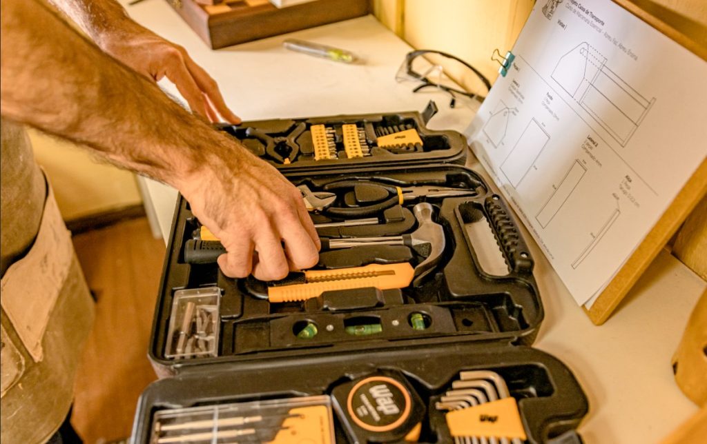 kit de ferramentas essenciais para casa