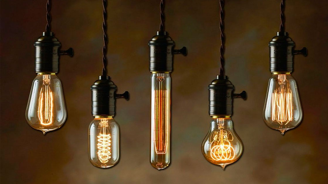lâmpada de filamento vs lâmpada smart para decoração
