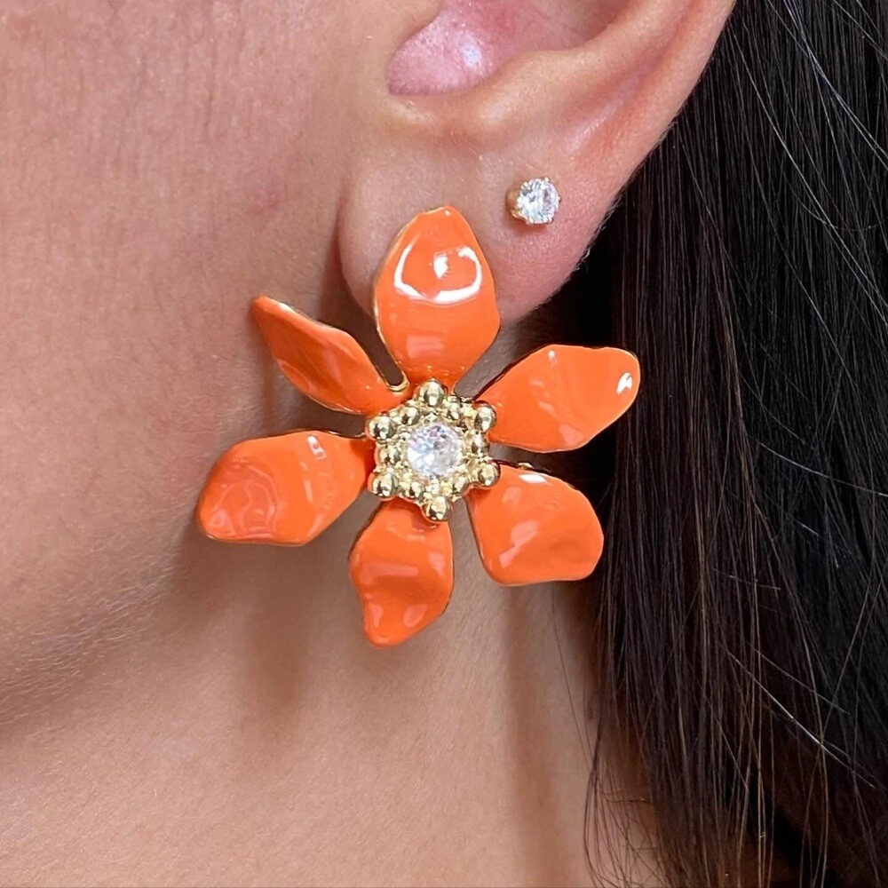 Laranja no Ano Novo: Desvende os Significados e Atraia Boas Energias em 2026; Réveillon 2026: Por Que o Laranja é a Cor da Vitalidade e Prosperidade?; Guia Completo: Como Usar a Cor Laranja para um Ano Novo Repleto de Sucesso; Laranja e Vermelho: As Cores de Destaque para o Réveillon 2026 Segundo Especialistas; Além do Dourado: O Poder do Laranja para Atrair Riqueza e Inovação no Ano Novo