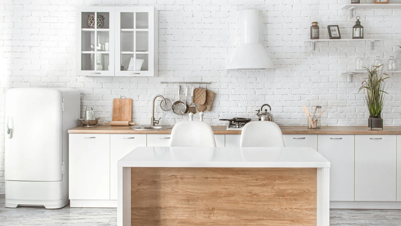 5 ideias de títulos para posts sobre chá de panela:
1. Chá de Panela Essencial: Os Itens Que Não Podem Faltar na Sua Lista
2. Do Básico ao Indispensável: Montando a Lista Perfeita para o Seu Chá de Cozinha
3. Chá de Panela com Estilo: Dicas para Escolher Presentes Funcionais e Bonitos
4. Organizando o Chá de Panela: Passo a Passo para uma Lista de Sucesso
5. Presentes Inteligentes para o Chá de Panela: Economia e Utilidade para a Nova Casa